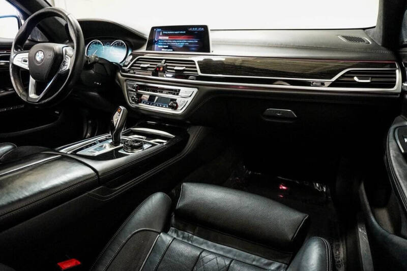 2016 BMW 7 Series 750i xDrive