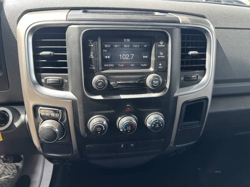 2015 RAM 1500 SLT