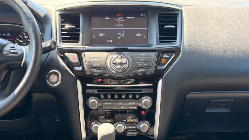 2017 Nissan Pathfinder S