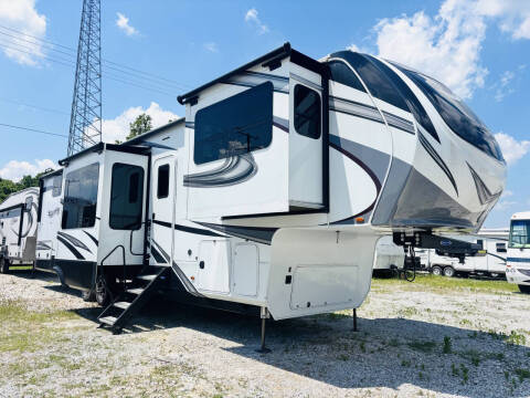 2022 Grand Design RV Solitude ST380FL-R
