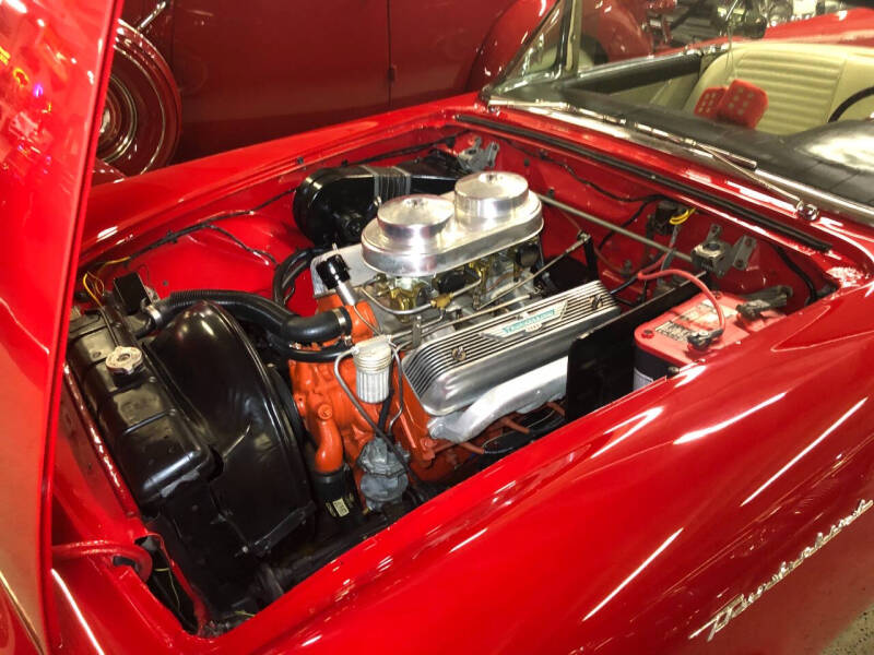 1957 Ford Thunderbird