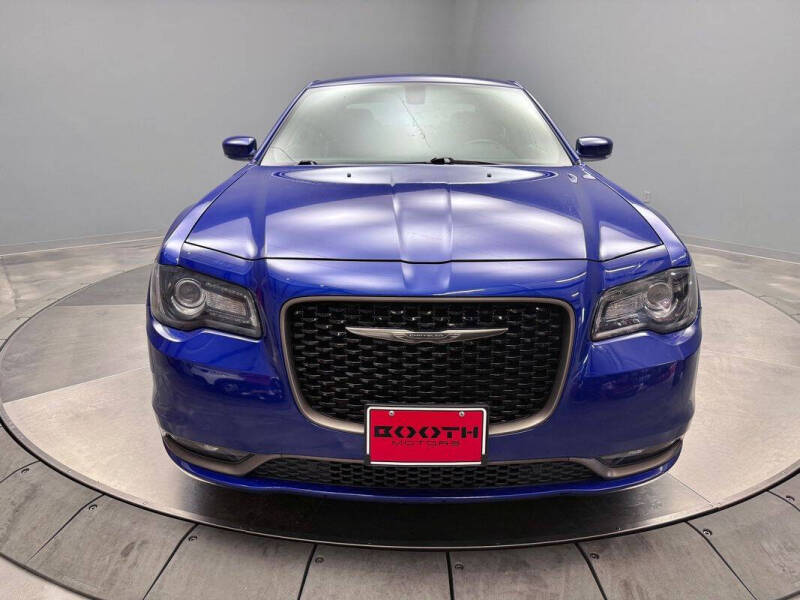 2018 Chrysler 300 S