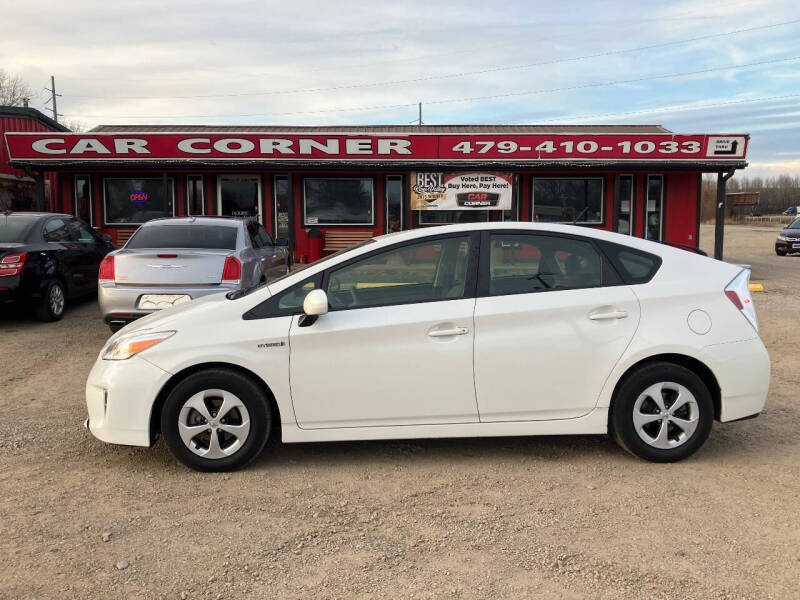 2014 Toyota Prius Two's photo