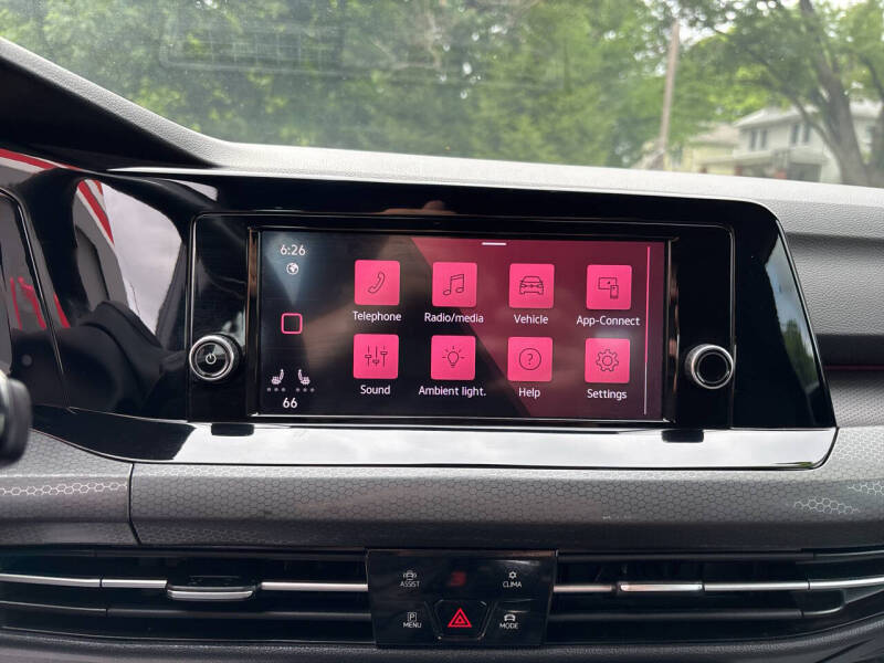 2022 Volkswagen Golf GTI S