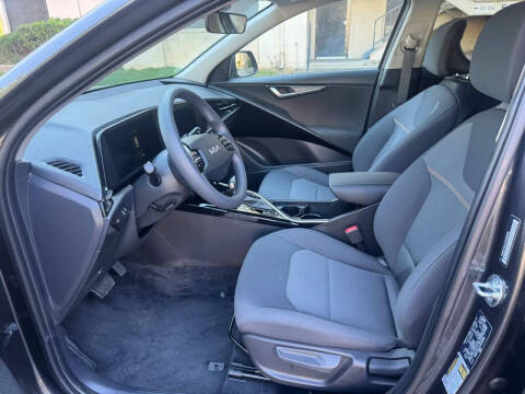 2026 Kia Niro LX