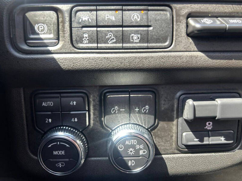 2024 GMC Yukon AT4