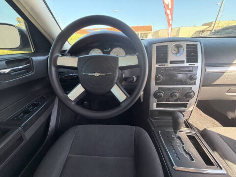 2009 Chrysler 300 LX