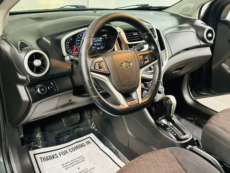 2019 Chevrolet Sonic LT Auto