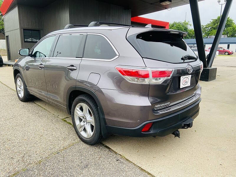 2016 Toyota Highlander