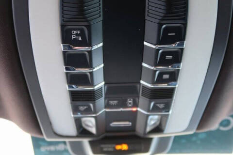 2015 Porsche Macan S