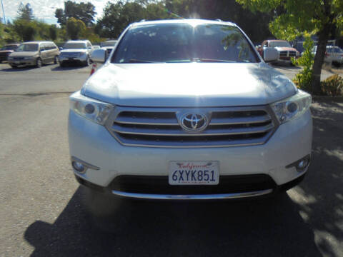 2012 Toyota Highlander SE