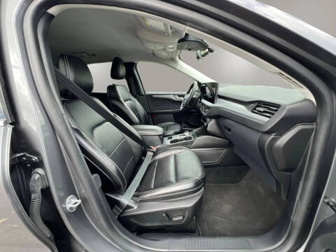 2023 Ford Escape Platinum