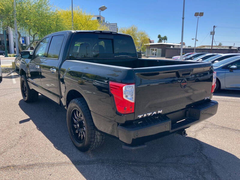 2019 Nissan Titan SV