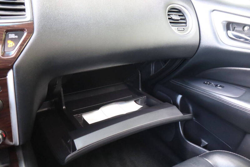 2016 Nissan Pathfinder Platinum