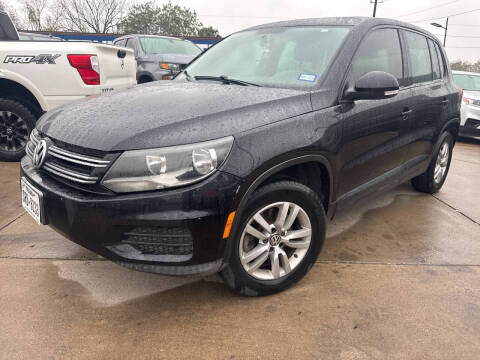 2012 Volkswagen Tiguan for sale at MR B Motor Co in Brownsville TX