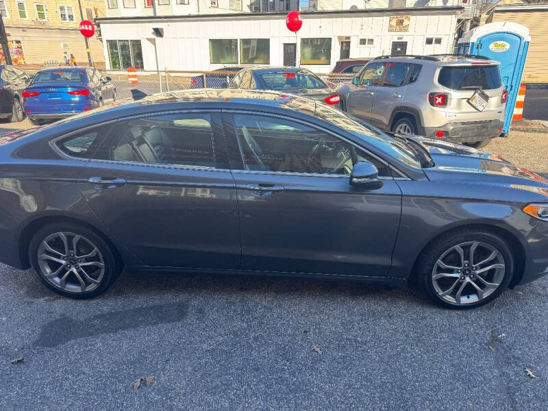2019 Ford Fusion SEL