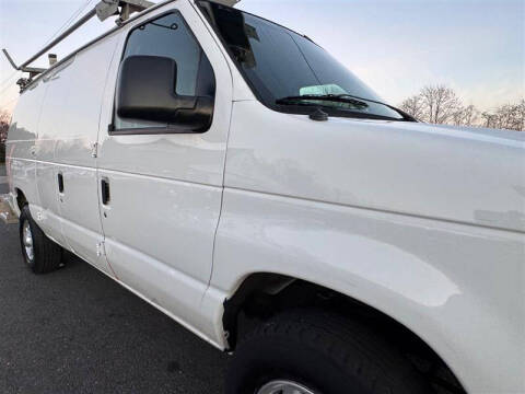 2011 Ford E-Series E-350 SD