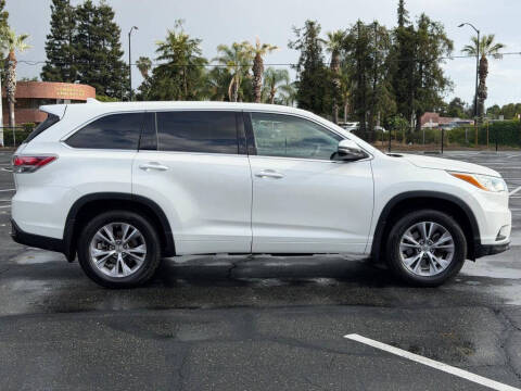 2014 Toyota Highlander LE Plus