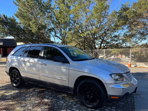 2005 Chrysler Pacifica Touring