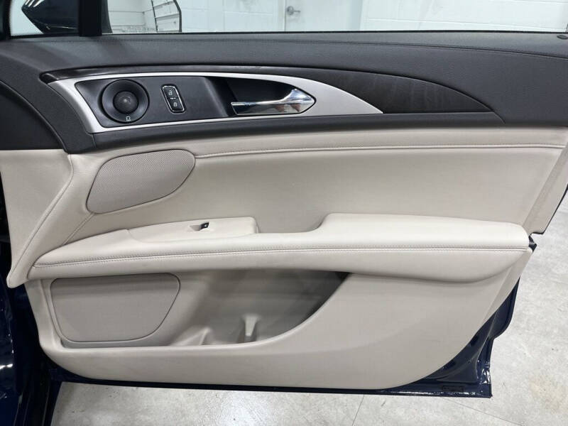 2020 Lincoln MKZ Hybrid Reserve