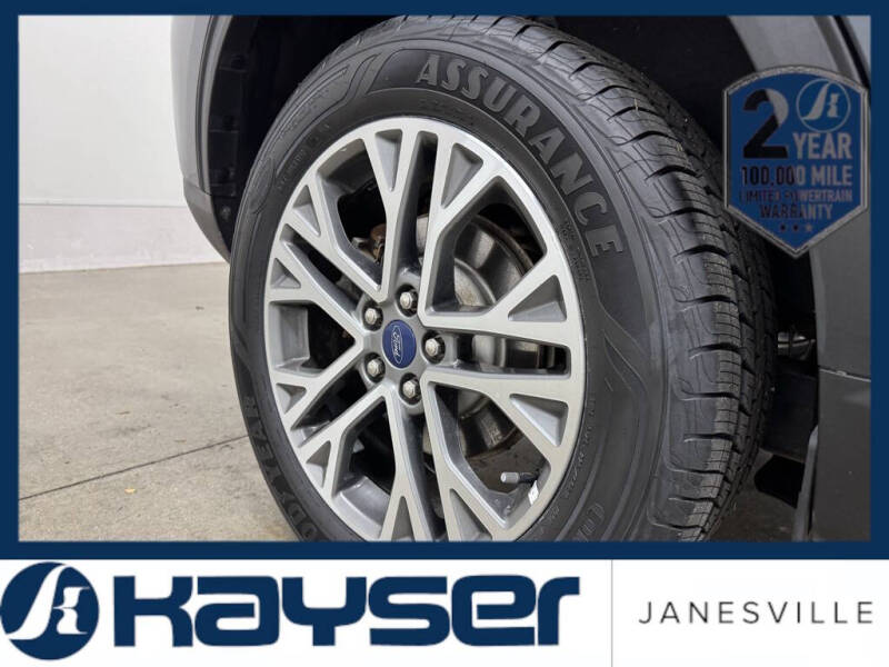 2022 Ford Escape SEL