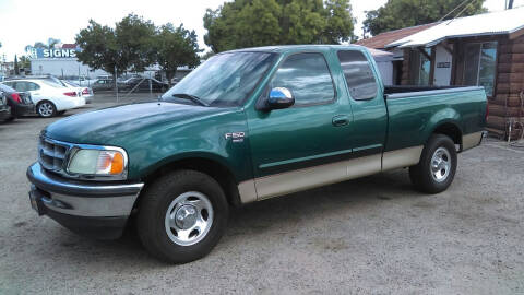 2000 Ford F-150 for sale at Larry's Auto Sales Inc. in Fresno CA
