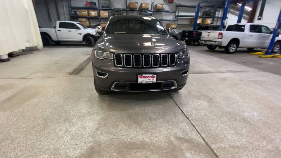 2018 Jeep Grand Cherokee for sale at Victoria Auto Sales in Victoria, MN