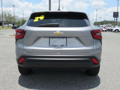 2024 Chevrolet Trax LS
