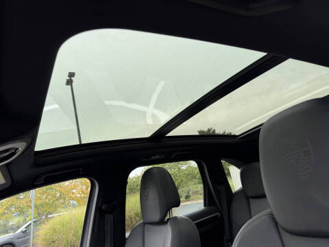 2014 Porsche Cayenne Platinum