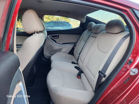 2014 Hyundai Elantra SE
