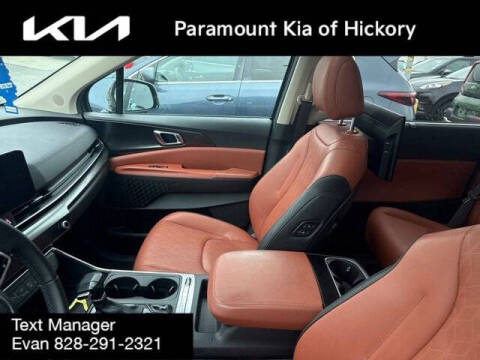 2025 Kia Carnival SX