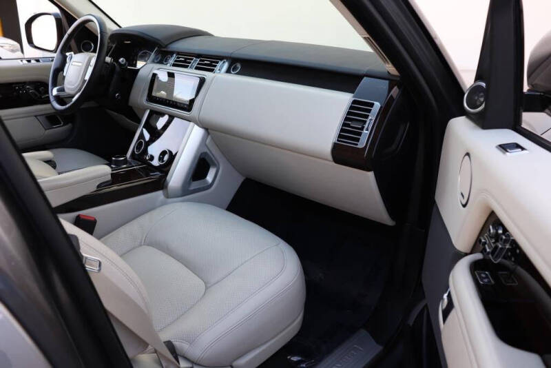 2020 Land Rover Range Rover P525 HSE