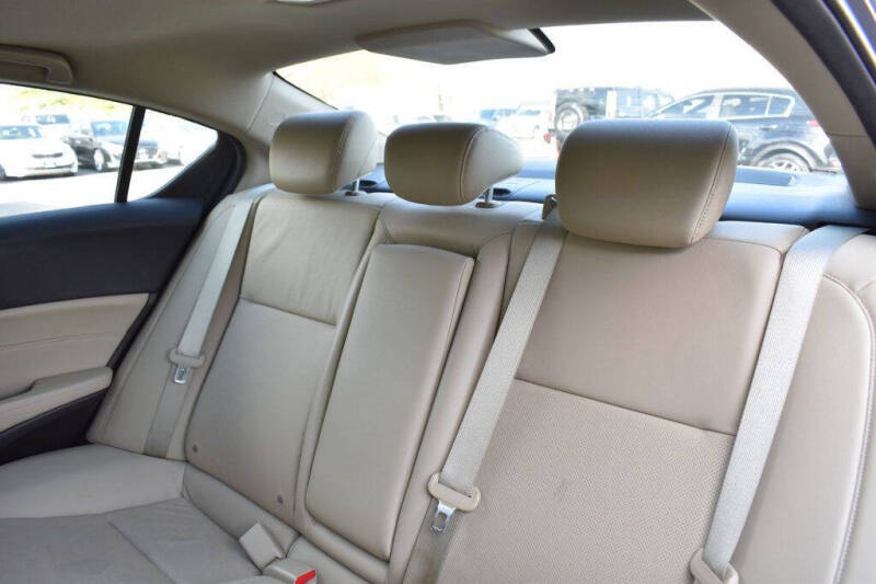 2014 Acura ILX 2.0L w/Tech