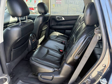 2014 Nissan Pathfinder SV
