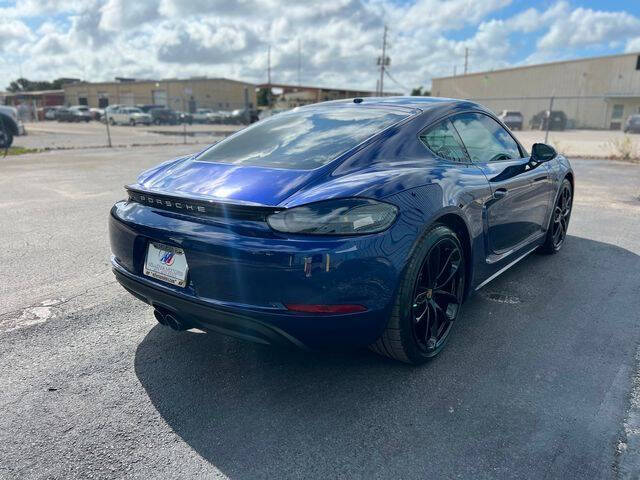 2024 Porsche 718 Cayman Style Edition