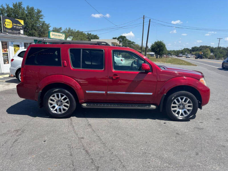 2012 Nissan Pathfinder LE