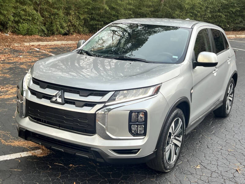 2024 Mitsubishi Outlander Sport ES's photo