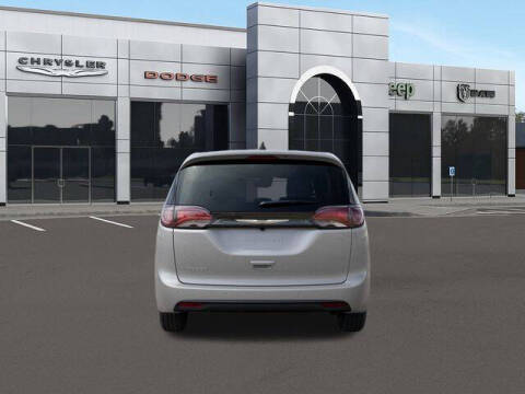 2026 Chrysler Voyager LX