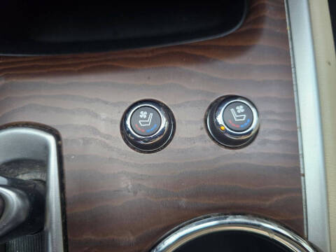 2017 Nissan Pathfinder Platinum