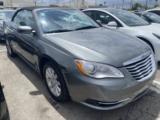 2013 Chrysler 200 Touring