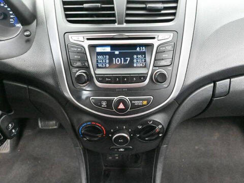 2017 Hyundai Accent SE