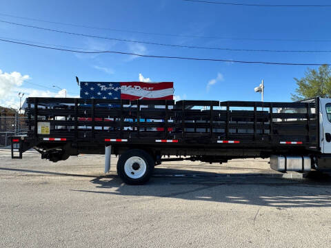 2016 Freightliner M2 106