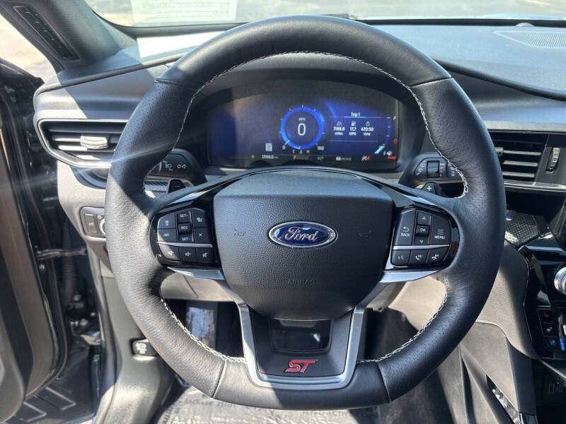 2023 Ford Explorer ST