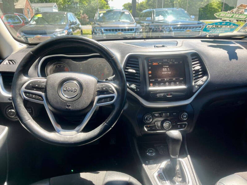 2018 Jeep Cherokee Latitude Plus