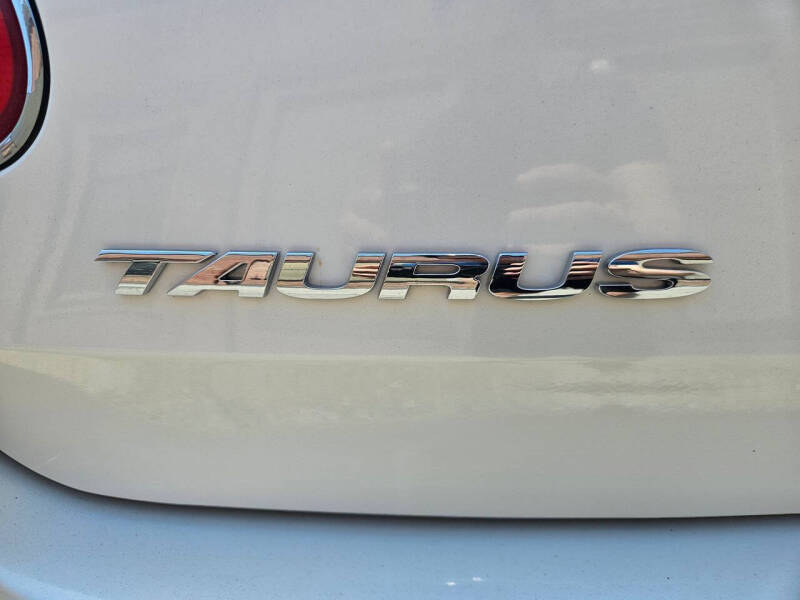 2010 Ford Taurus Limited