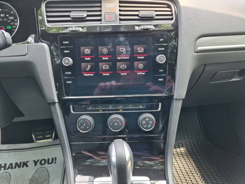 2020 Volkswagen Golf GTI SE