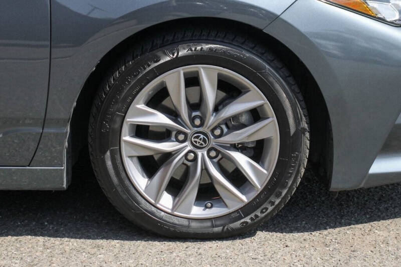 2019 Toyota Avalon XLE