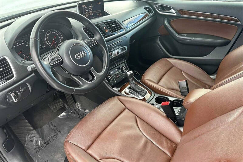 2017 Audi Q3 2.0T quattro Premium Plus