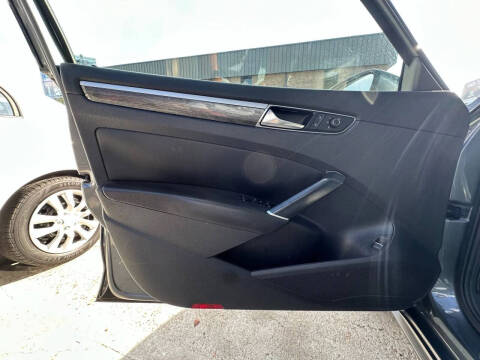 2017 Volkswagen Passat 1.8T SE