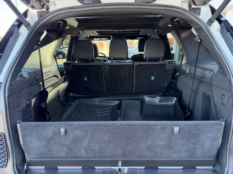 2017 Land Rover Discovery SE